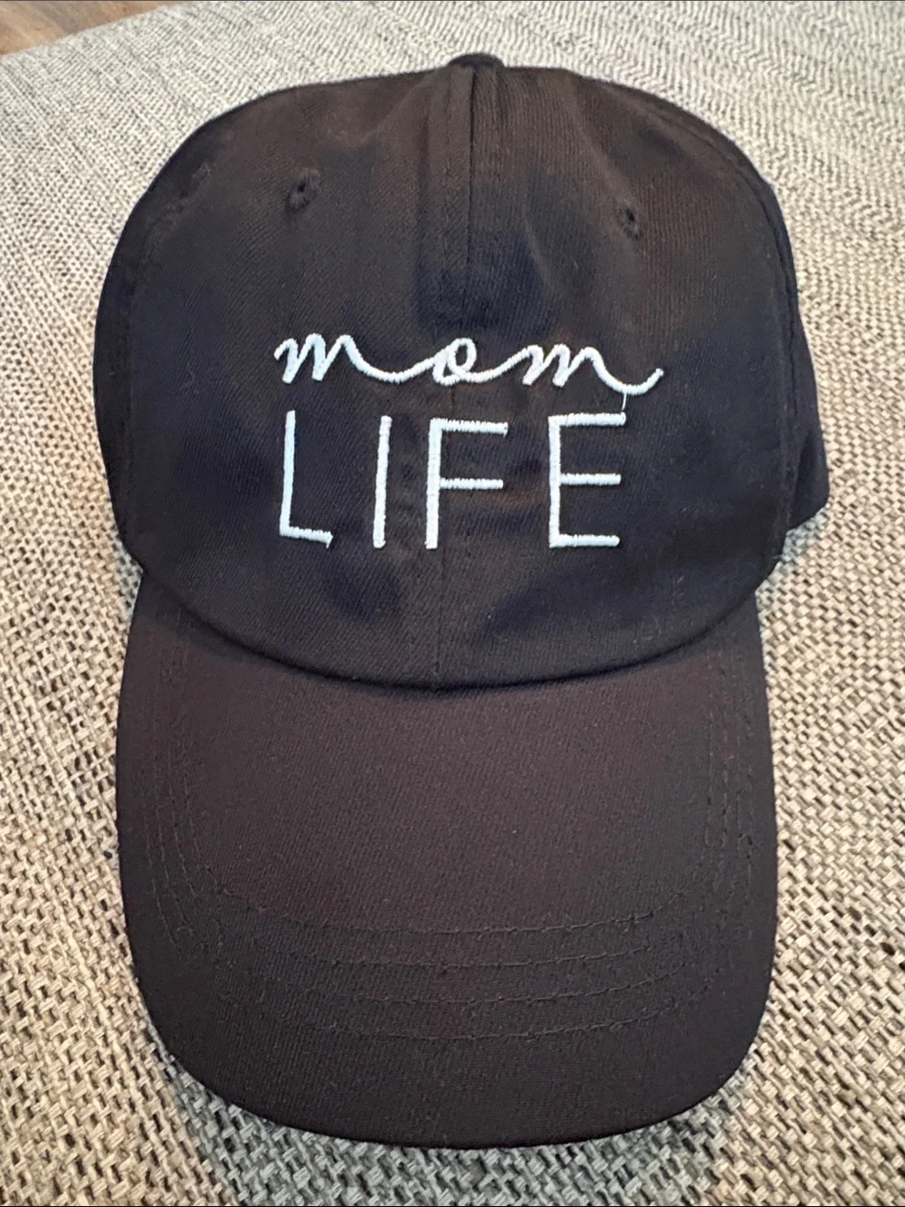 MOM LIFE HAT BLACK-AND-WHITE adjustable
